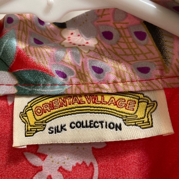 Silky Red Floral Kimono Robe - Picture 4 of 4